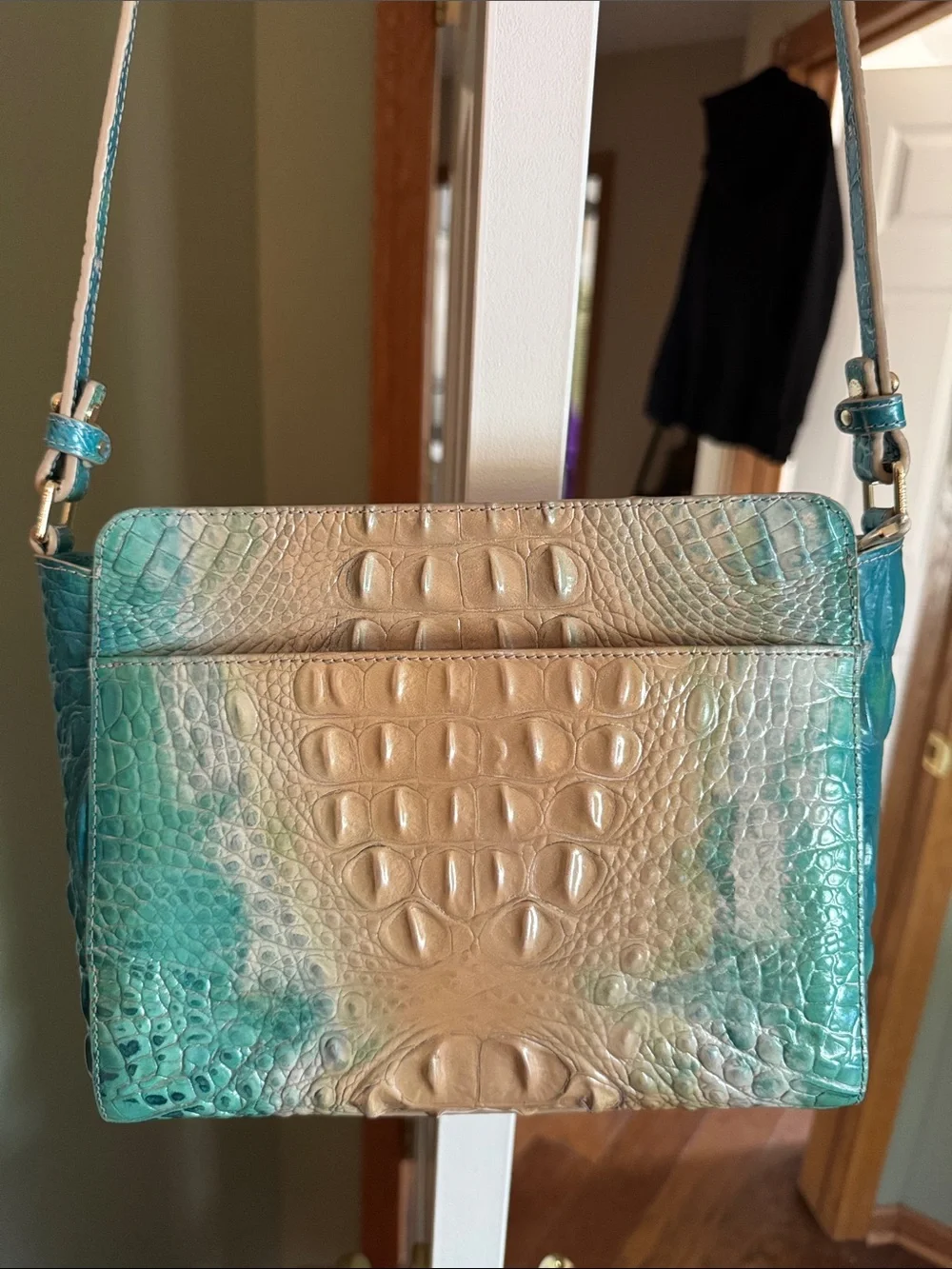 EUC Brahmin Teal and Tan Ocean Ombré Croc-Embossed Carrie Crossbody Purse Rare